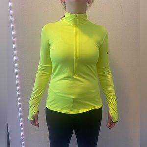 Nike Peo long sleeve running shirt